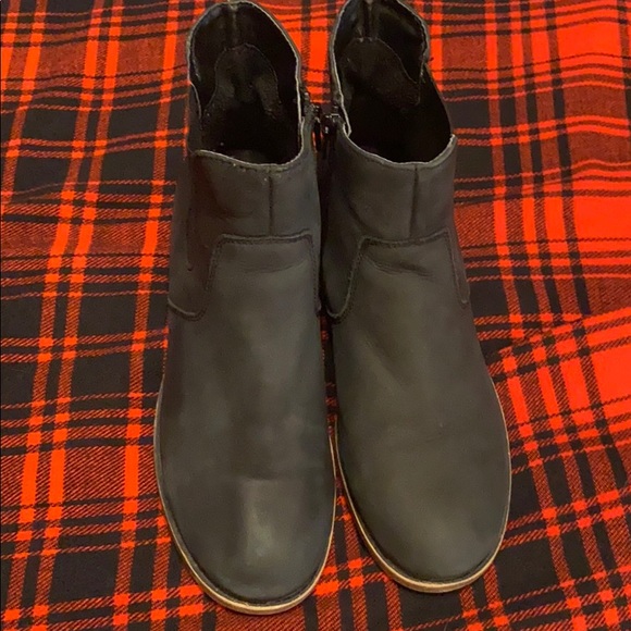 Black ankle boots - Picture 4 of 16